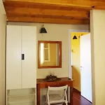 The Yellow Apartment Agios Nikolaos (Chalkidiki)