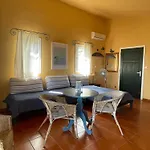 Apartment The Yellow Agios Nikolaos (Chalkidiki)