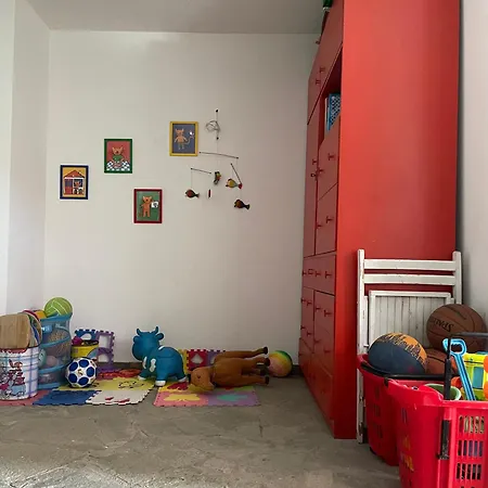 The Yellow Apartment *