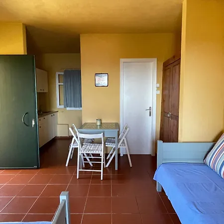 The Yellow Apartment Agios Nikolaos (Chalkidiki)