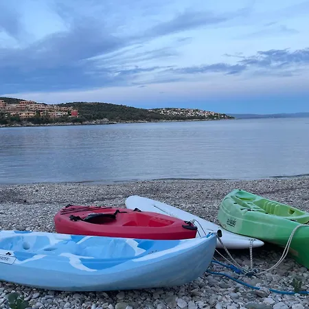 The Yellow * Agios Nikolaos (Chalkidiki)