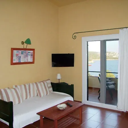 Apartment The Yellow *