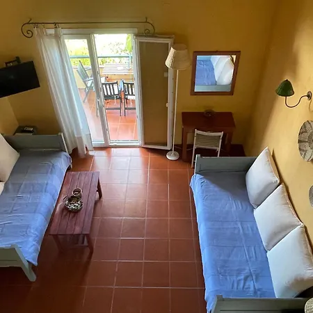 Apartament The Yellow